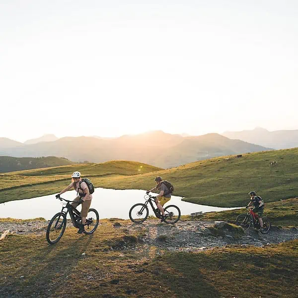 e-mountainbike-in-saalbach-hinterglemm-c-saalbach_com--moritz-ablinger.600x600.jpg