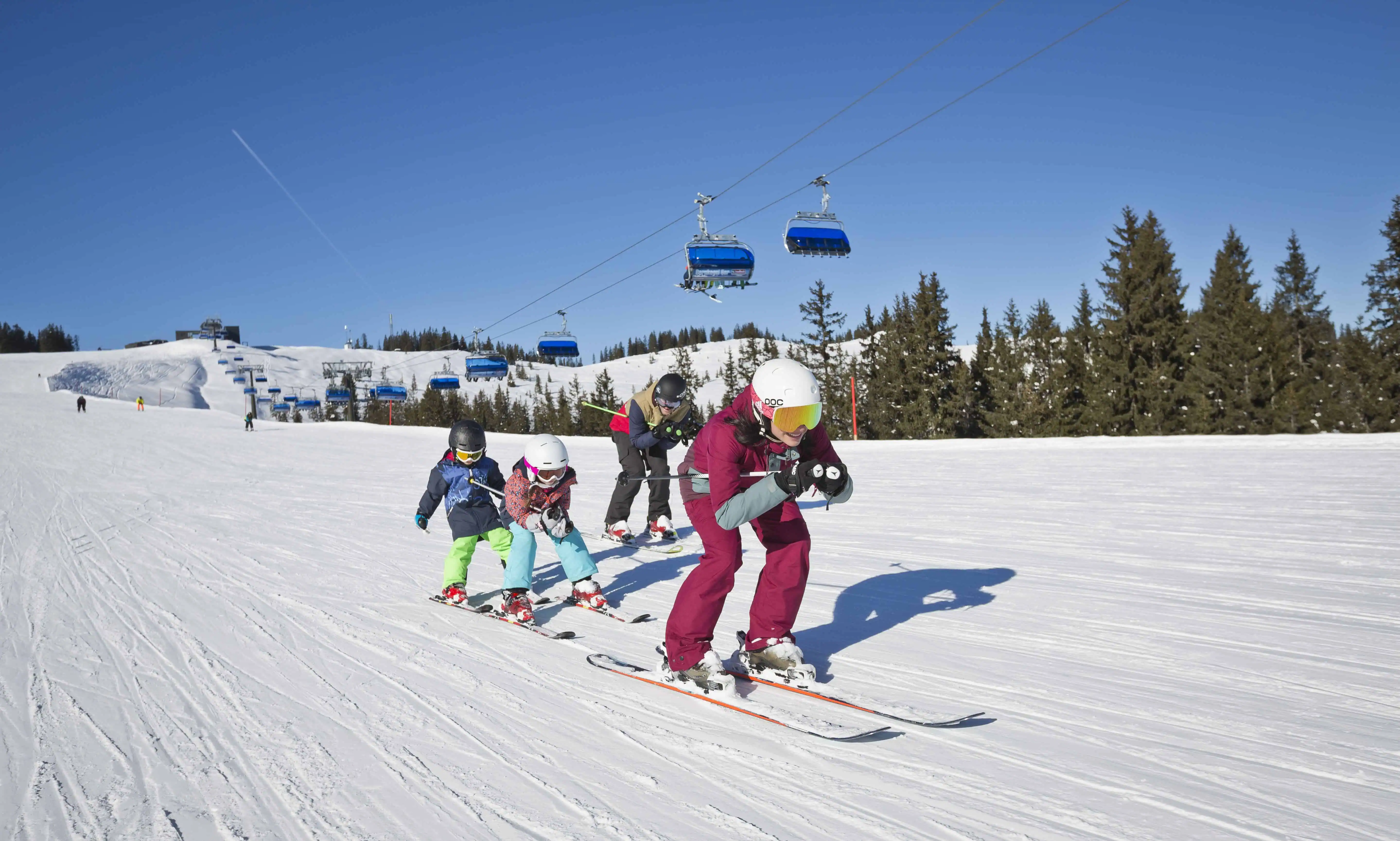 familie_im_skicircus_saalbach_hinterglemm_leogang_fieberbrunn-5.jpg